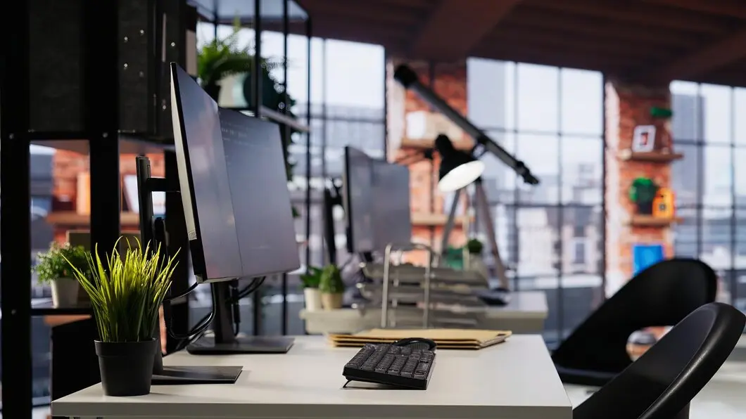 10000 Sq.ft Multi-Desk Corporate Office Floor in Sector 150 Noida