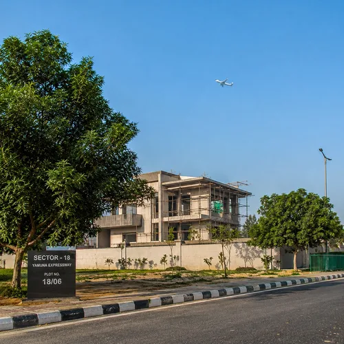 Large Estate Parcel