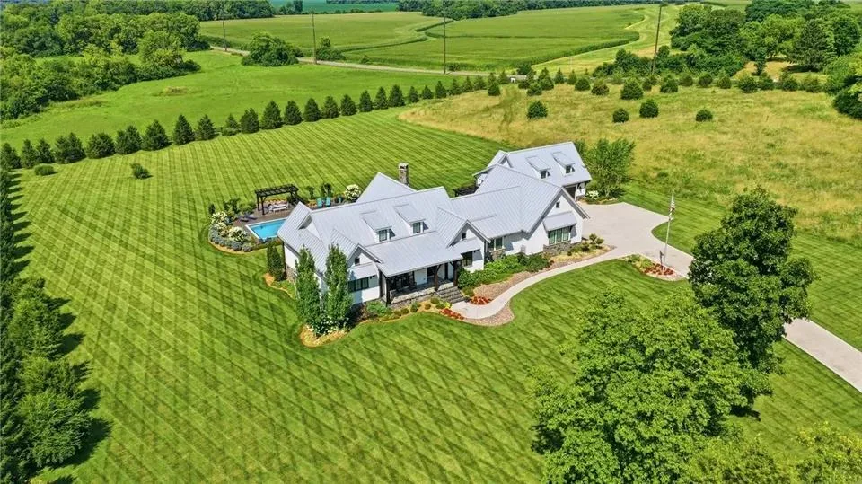 1 Bigha Village Farmhouse Land near Yamuna Expressway